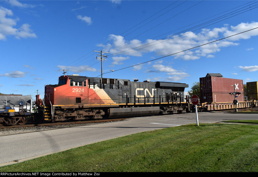 CN 2924